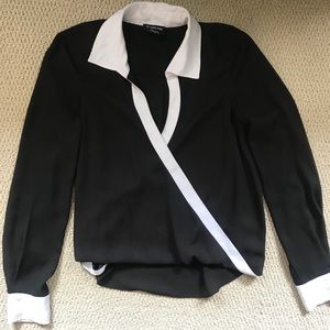 Bebe Women’s Long Sleeve Blouse